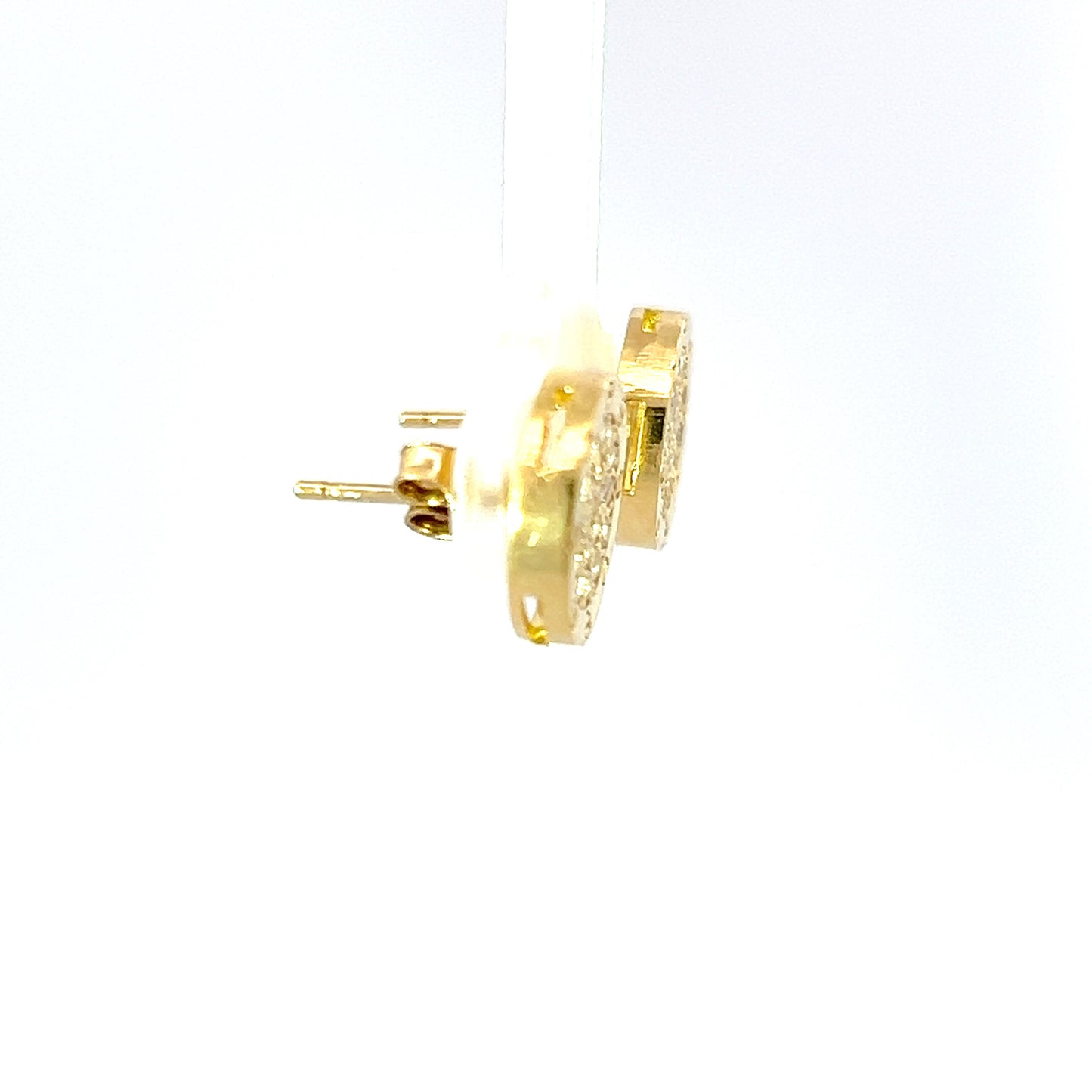 Elegantes aretes durmientes en oro amarillo de 10K con circonitas cúbicas de excelente calidad.