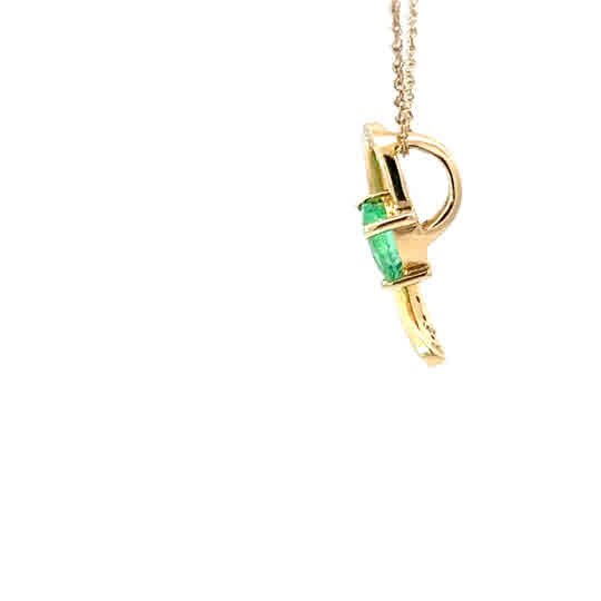 Colgante de esmeralda y diamantes, en oro amarillo de 14 quilates