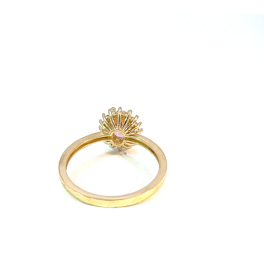 Ring in 10K yellow gold with cabochon-cut pink zirconia