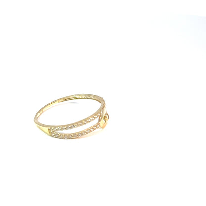Elegante anillo multi-piedra de oro amarillo de 10K con circonitas cúbicas