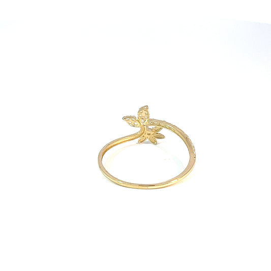 10K Yellow Gold Ring with Round Brilliant Cut Zirconias