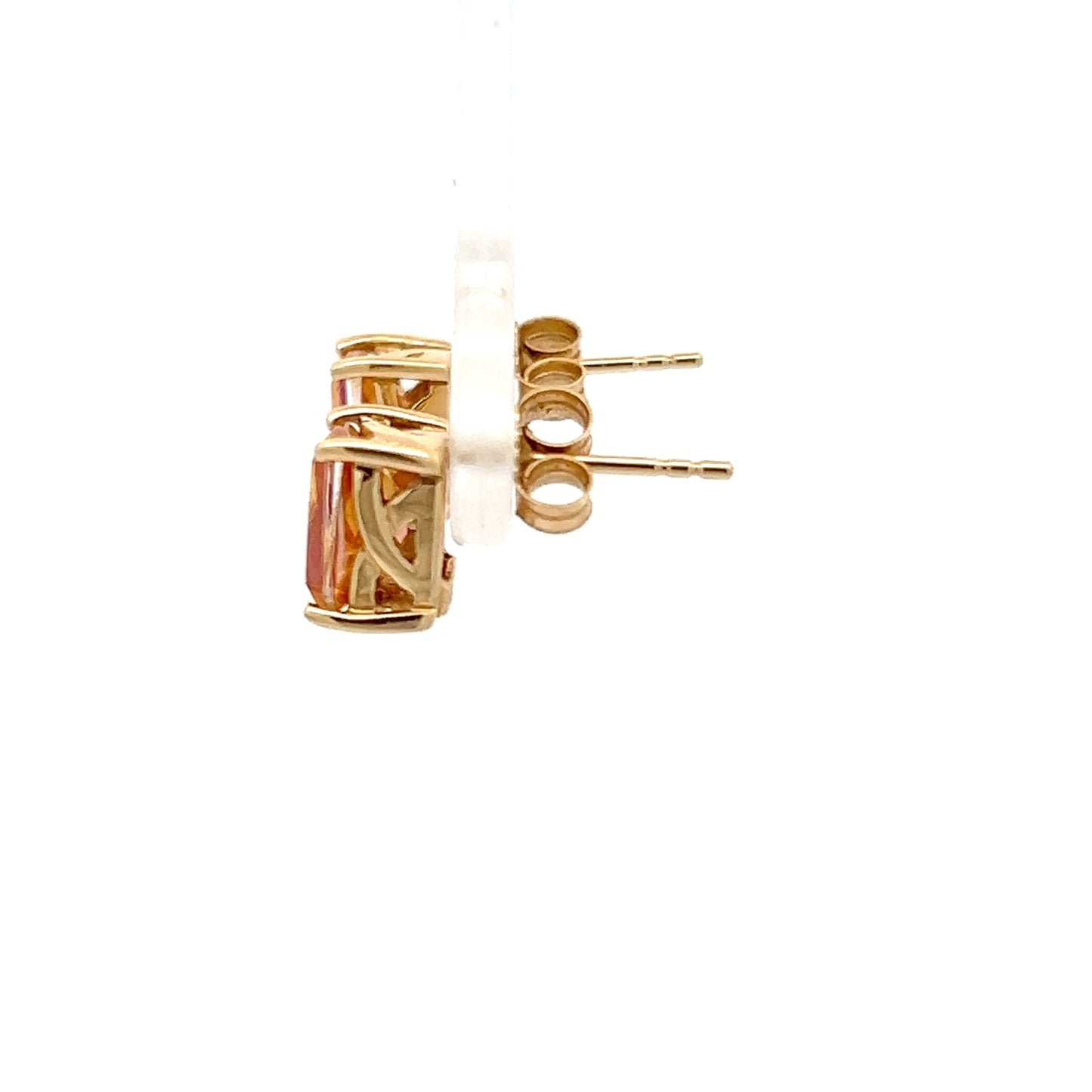 Pendientes de Oro Amarillo de 14k con Topacio Místico de Talla Cojín en Color Rojo Anaranjado