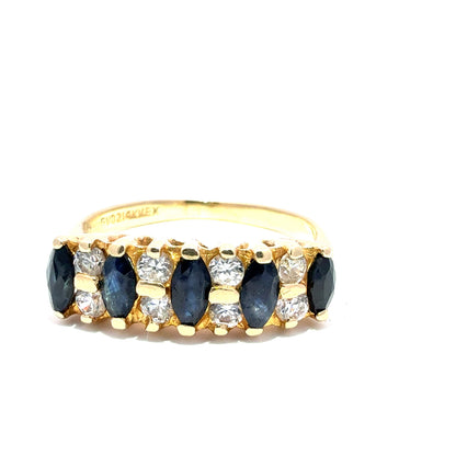 Anillo de oro amarillo de 10K con diseño de mariposa y circonita cúbica