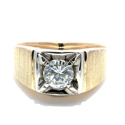 Anillo de oro amarillo de 10K con diseño de mariposa y circonita cúbica