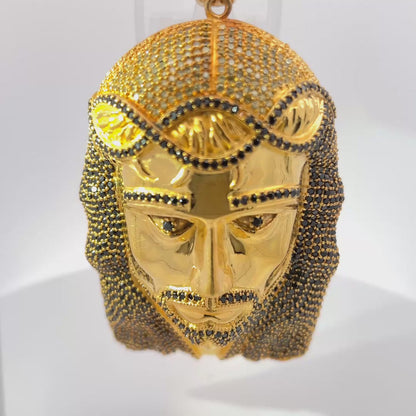 Sculptural Pendant in Yellow Gold with Brilliant Diamonds
