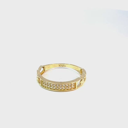 Multi-stone ring in 10K yellow gold with cubic zirconia
